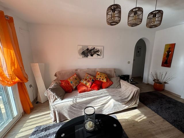 2 soveværelse Lejlighed til salg i La Marina, Elche / Elx med swimmingpool - € 118.000 (Ref: 9438738)