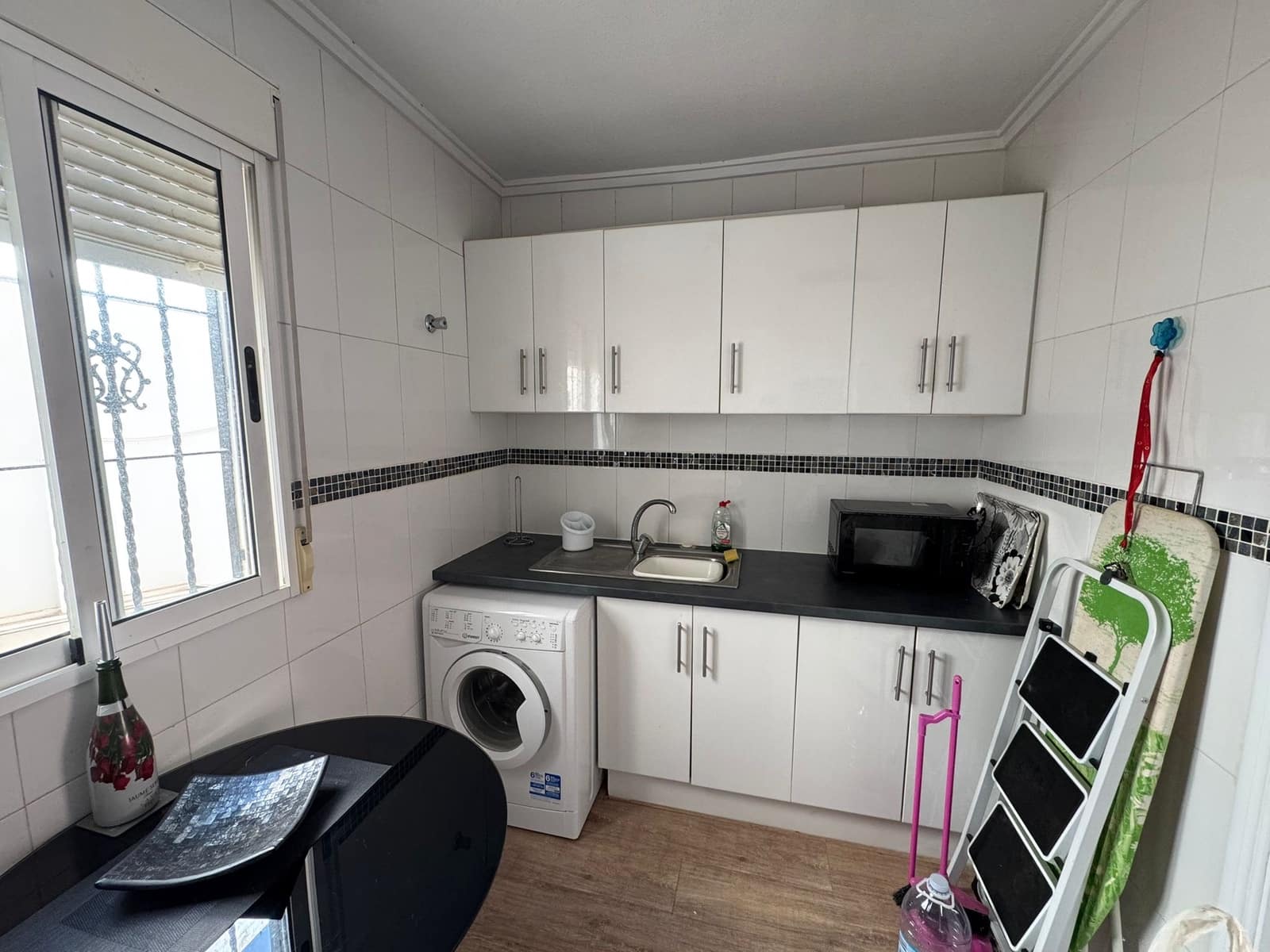 2 soveværelse Lejlighed til salg i La Marina med swimmingpool - € 118.000 (Ref: 9438738)