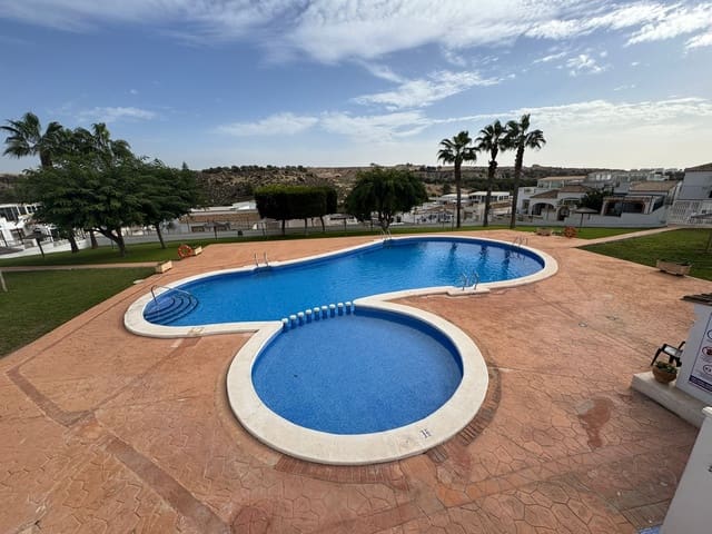 2 soveværelse Lejlighed til salg i La Marina, Elche / Elx med swimmingpool - € 118.000 (Ref: 9438738)
