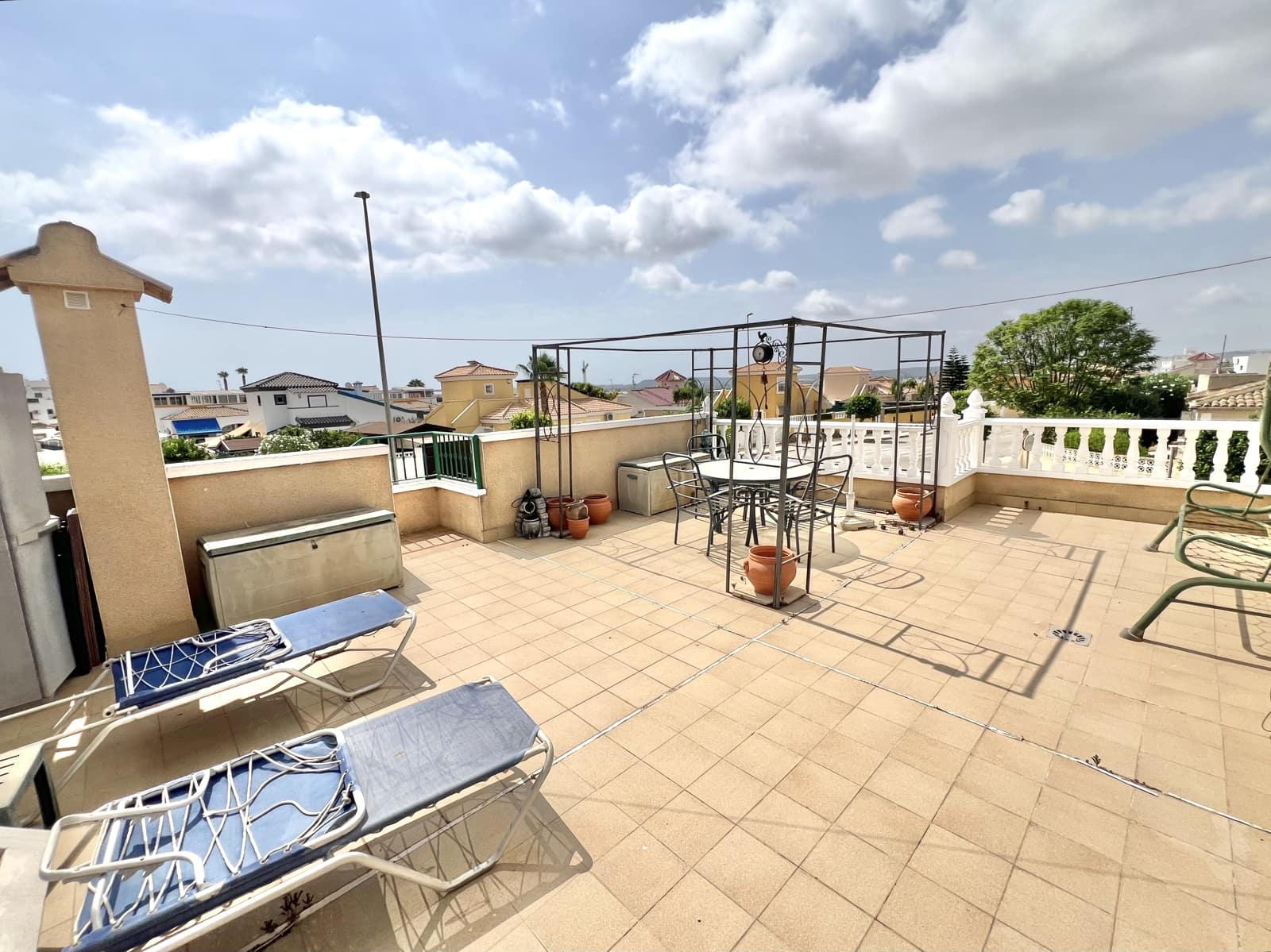 2 Zimmer Villa zu verkaufen in La Marina mit Pool Garage - 169.000 € (Ref: 9462853)
