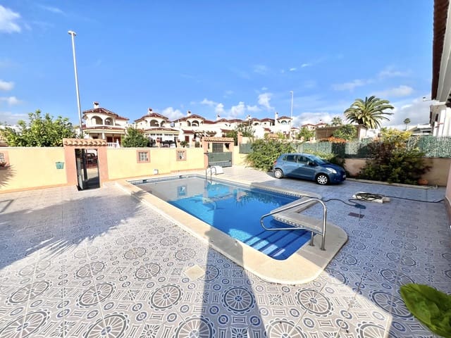 3 bedroom Villa for sale in La Marina, Elche / Elx with pool garage - € 329,950 (Ref: 9489997)
