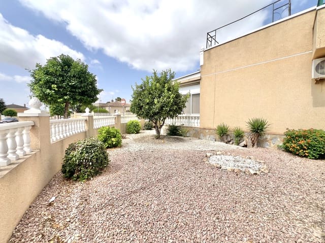 2 slaapkamer Villa te koop in La Marina, Elche / Elx met zwembad garage - € 169.000 (Ref: 9492704)