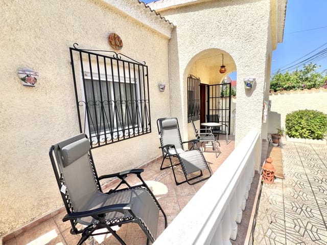 4 soverom Villa til salgs i La Marina, Elche / Elx - € 169 950 (Ref: 9506520)