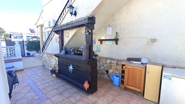 3 soverom Villa til salgs i La Marina, Elche / Elx med svømmebasseng - € 229 950 (Ref: 9506521)