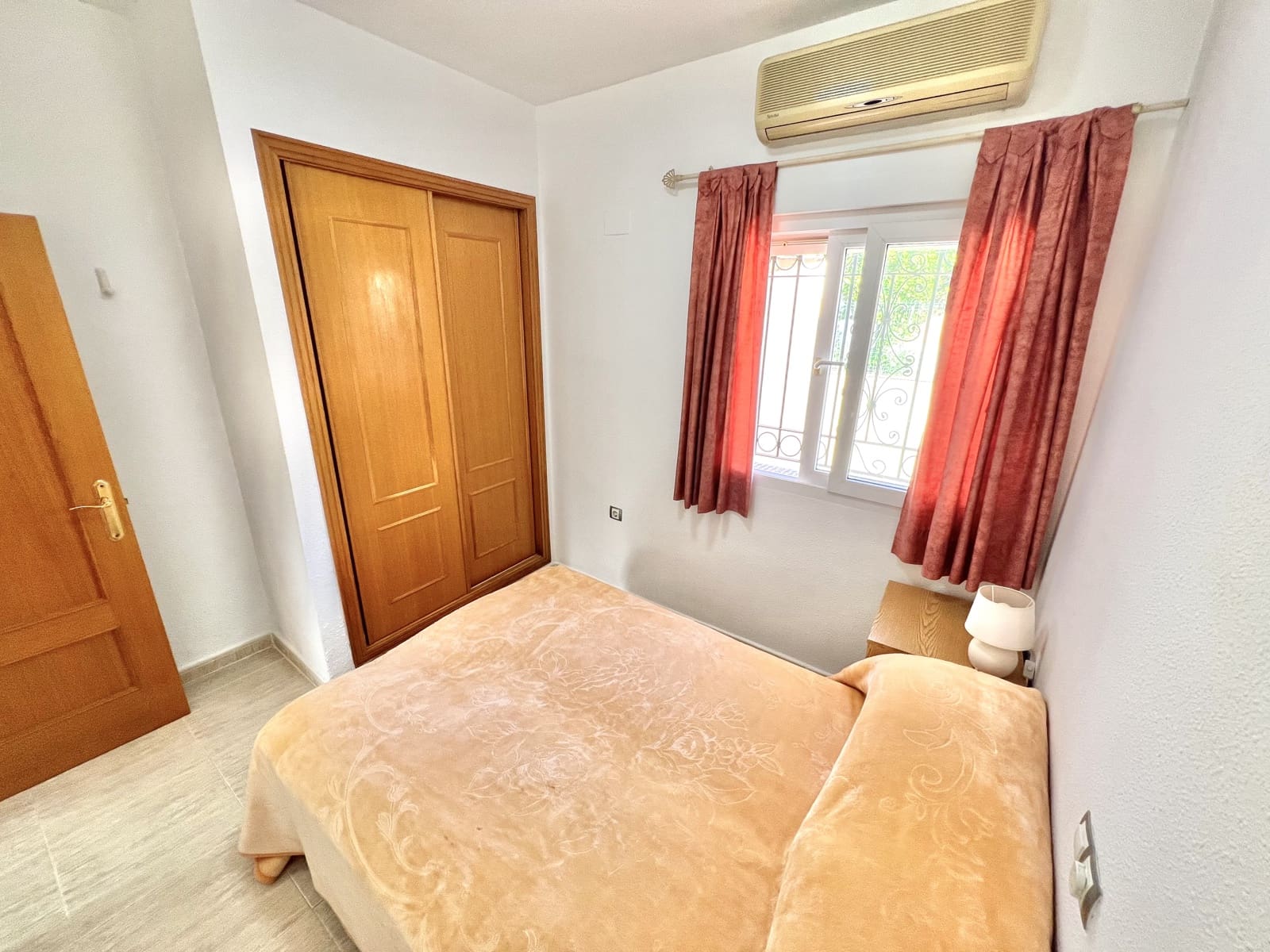 3 soveværelse Villa til salg i La Marina med swimmingpool garage - € 329.950 (Ref: 9523055)