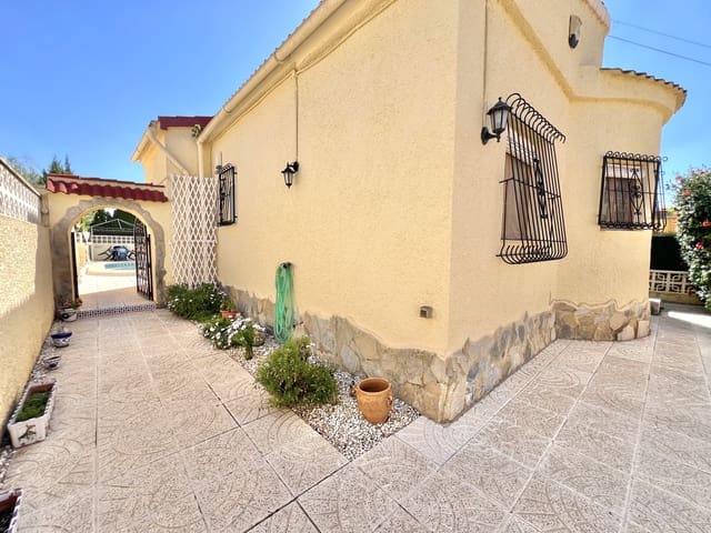 2 sovrum Villa till salu i La Marina, Elche / Elx med pool garage - 219 950 € (Ref: 9524943)