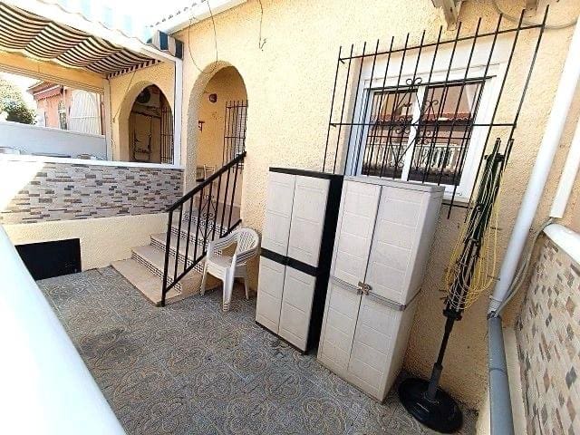 2 soveværelse Rækkehus til salg i La Marina - € 105.000 (Ref: 9535189)