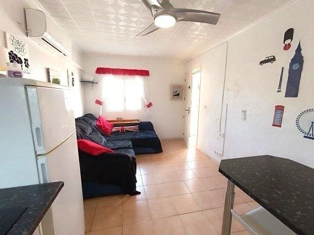 2 soveværelse Rækkehus til salg i La Marina - € 105.000 (Ref: 9535189)