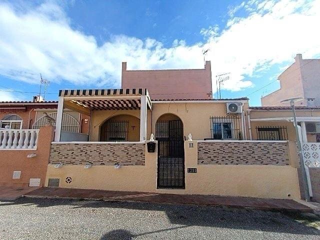 2 soveværelse Rækkehus til salg i La Marina - € 105.000 (Ref: 9535189)