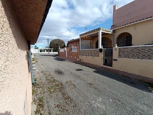 2 soveværelse Rækkehus til salg i La Marina - € 105.000 (Ref: 9535189)