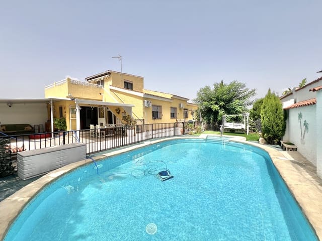 4 quarto Moradia para venda em La Marina, Elche / Elx com piscina garagem - 385 000 € (Ref: 9535190)