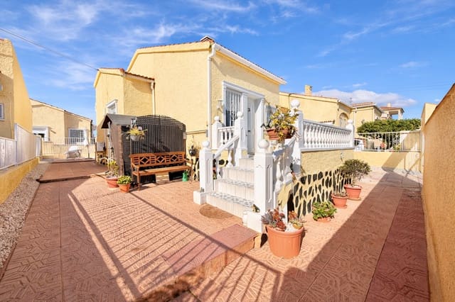 2 soveværelse Villa til salg i La Marina, Elche / Elx med swimmingpool garage - € 205.000 (Ref: 9544556)