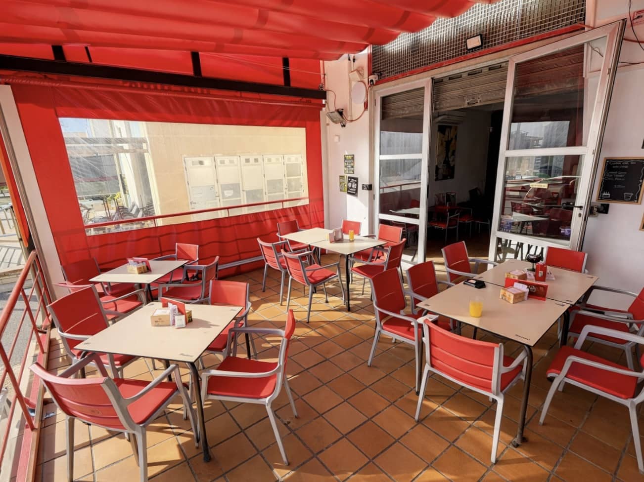 Comercial para venda em San Fulgencio com garagem - 79 950 € (Ref: 9565697)