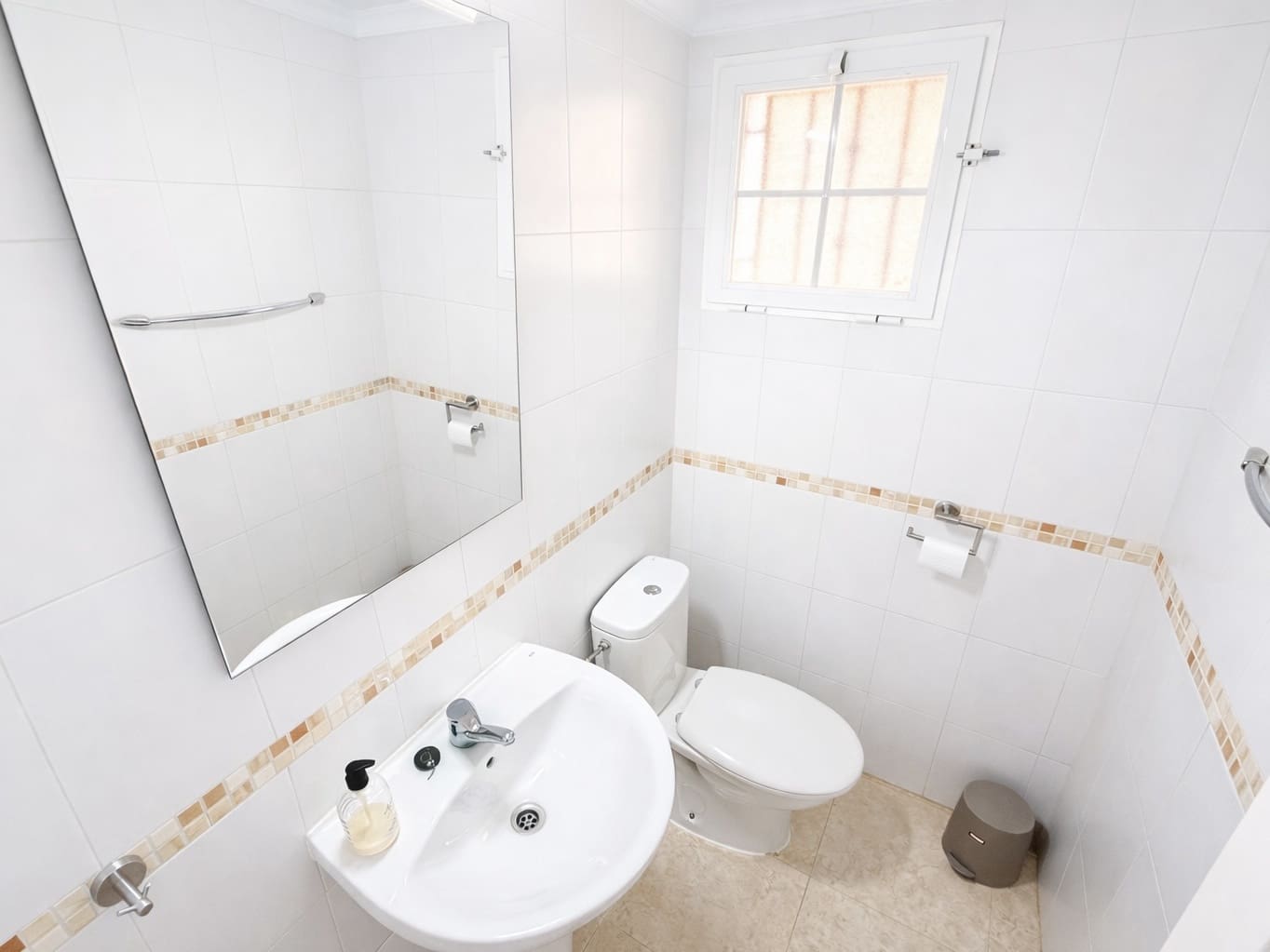 Chalet de 3 habitaciones en San Fulgencio en venta con piscina garaje - 172.000 € (Ref: 9592242)