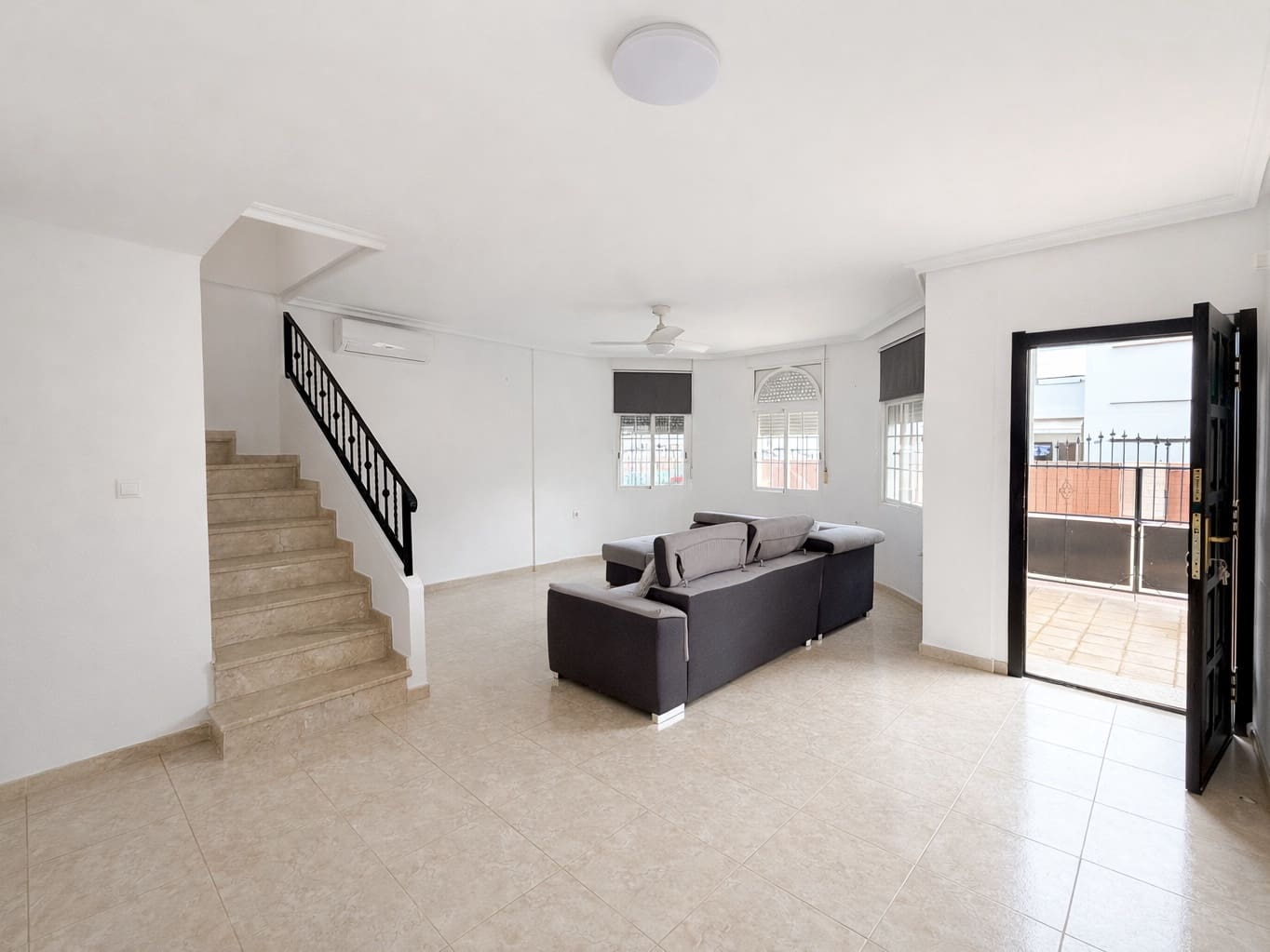 Chalet de 3 habitaciones en San Fulgencio en venta con piscina garaje - 172.000 € (Ref: 9592242)