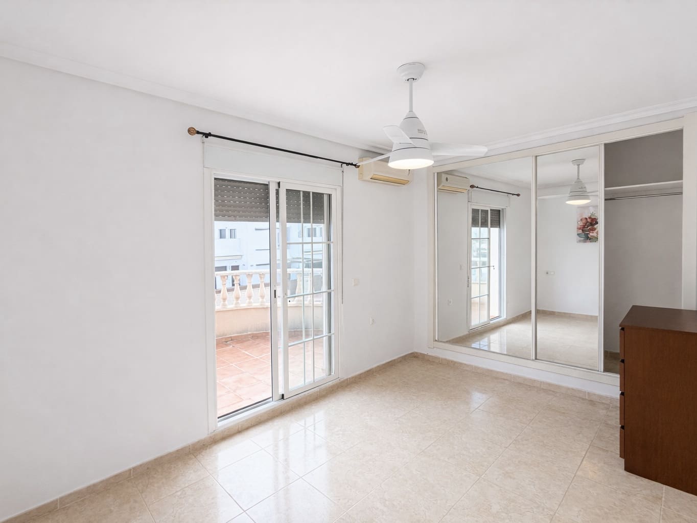 Chalet de 3 habitaciones en San Fulgencio en venta con piscina garaje - 172.000 € (Ref: 9592242)