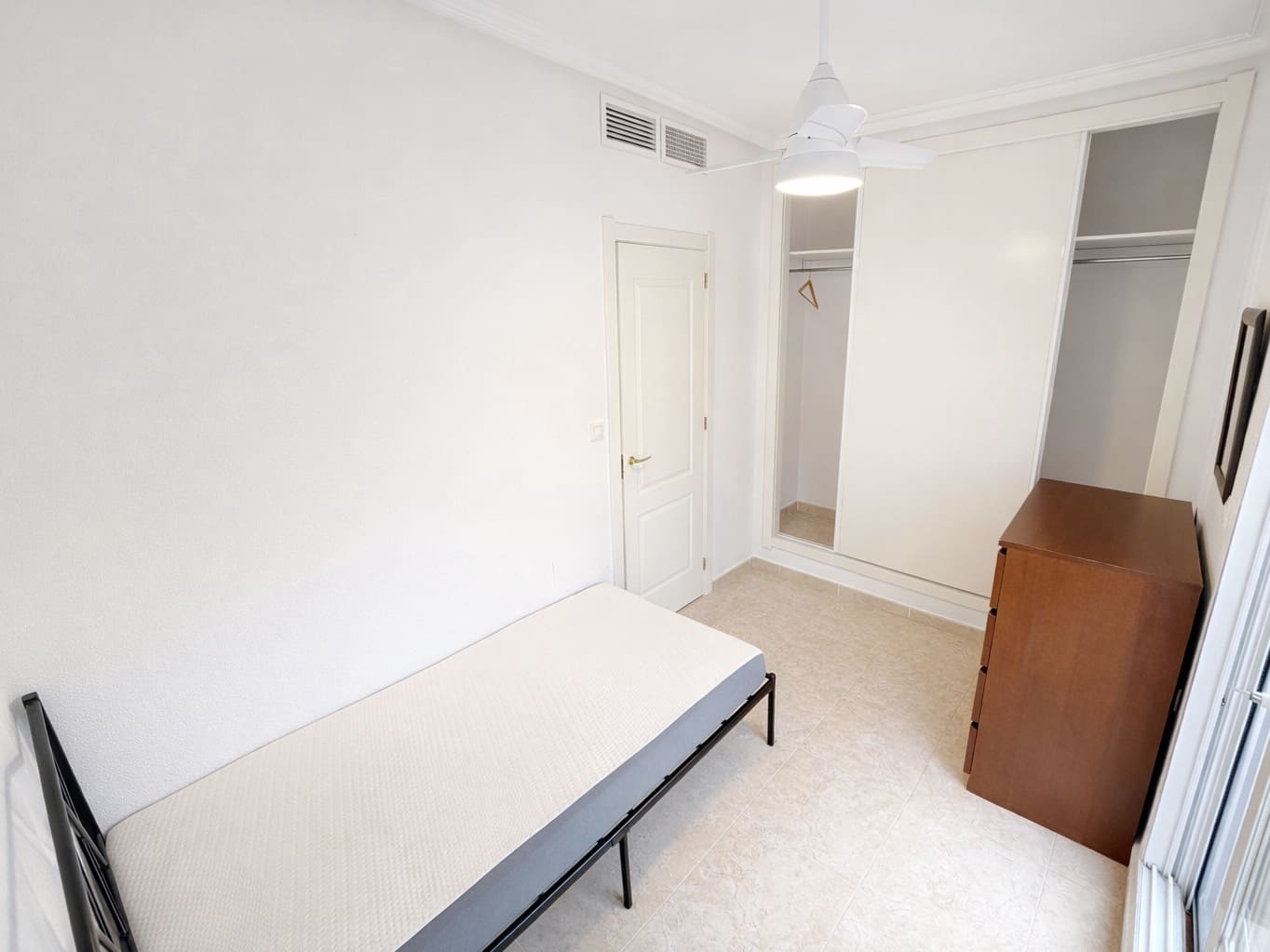 Chalet de 3 habitaciones en San Fulgencio en venta con piscina garaje - 172.000 € (Ref: 9592242)