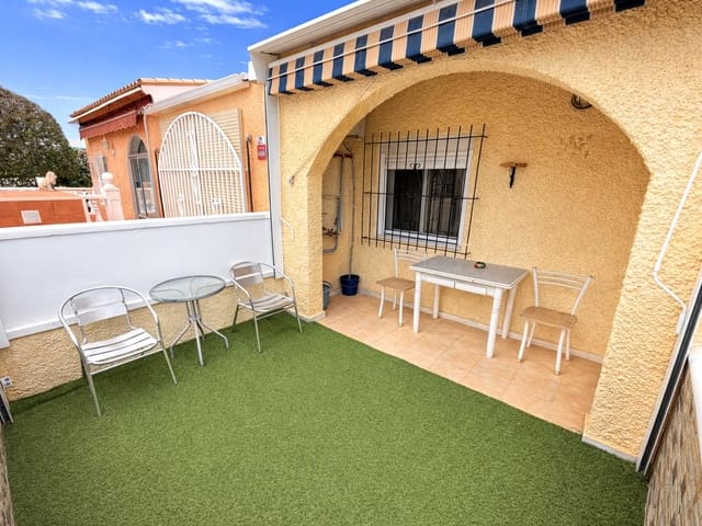 2 soverom Rekkehus til salgs i La Marina, Elche / Elx med garasje - € 105 000 (Ref: 9611918)