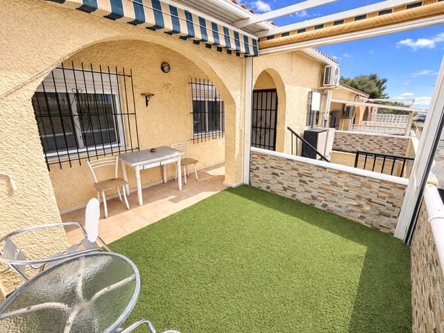 2 bedroom Terraced Villa for sale in La Marina, Elche / Elx with garage - € 105,000 (Ref: 9630591)