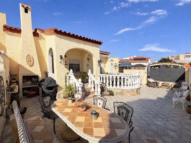 3 sovrum Villa till salu i La Marina, Elche / Elx med pool garage - 229 950 € (Ref: 9635192)