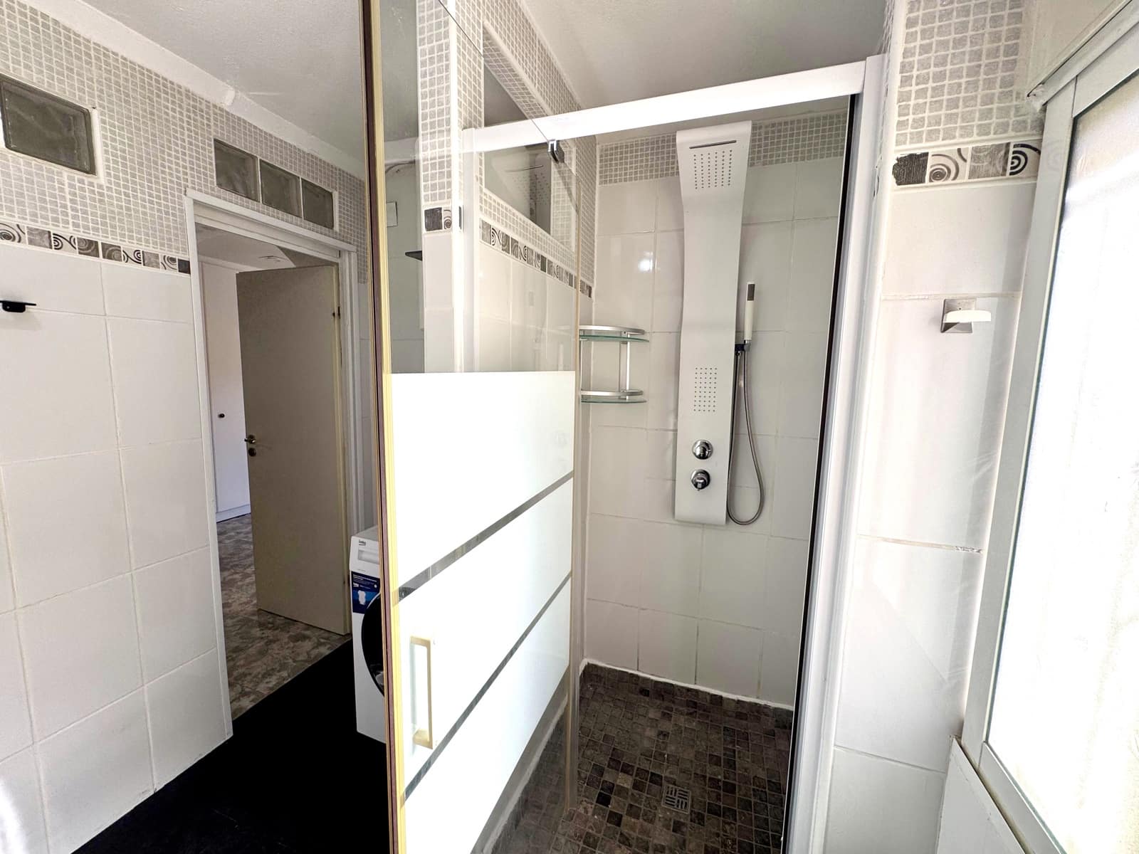 1 makuuhuone Rivitalo myytävänä paikassa La Marina - 114 950 € (Ref: 9672178)