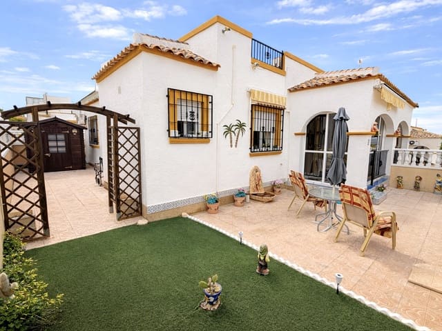 3 soverom Villa til salgs i La Marina, Elche / Elx med garasje - € 180 000 (Ref: 9708193)