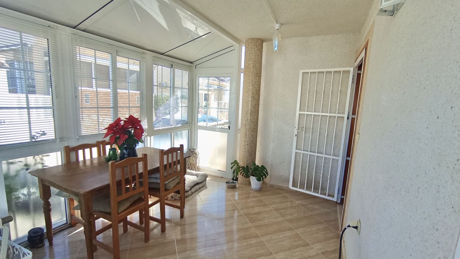 3 Zimmer Villa zu verkaufen in La Marina mit Pool Garage - 219.950 € (Ref: 9723887)