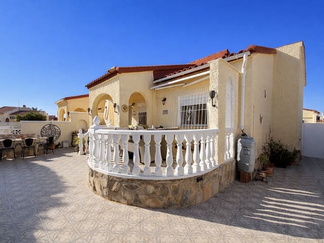 3 bedroom Villa for sale in La Marina, Elche / Elx with pool garage - € 229,950 (Ref: 9733785)