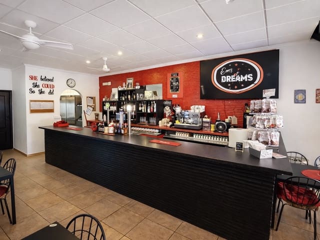 Commerciale in vendita in La Marina, Elche / Elx - 79.950 € (Rif: 9736253)