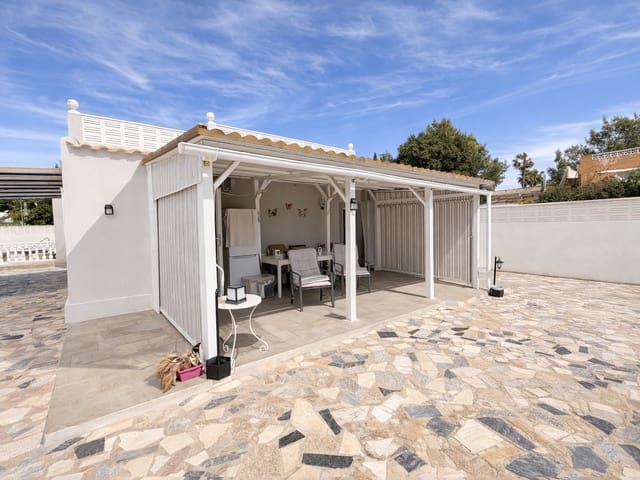 4 quarto Quinta/Casa Rural para venda em La Marina, Elche / Elx com piscina garagem - 335 000 € (Ref: 9739285)