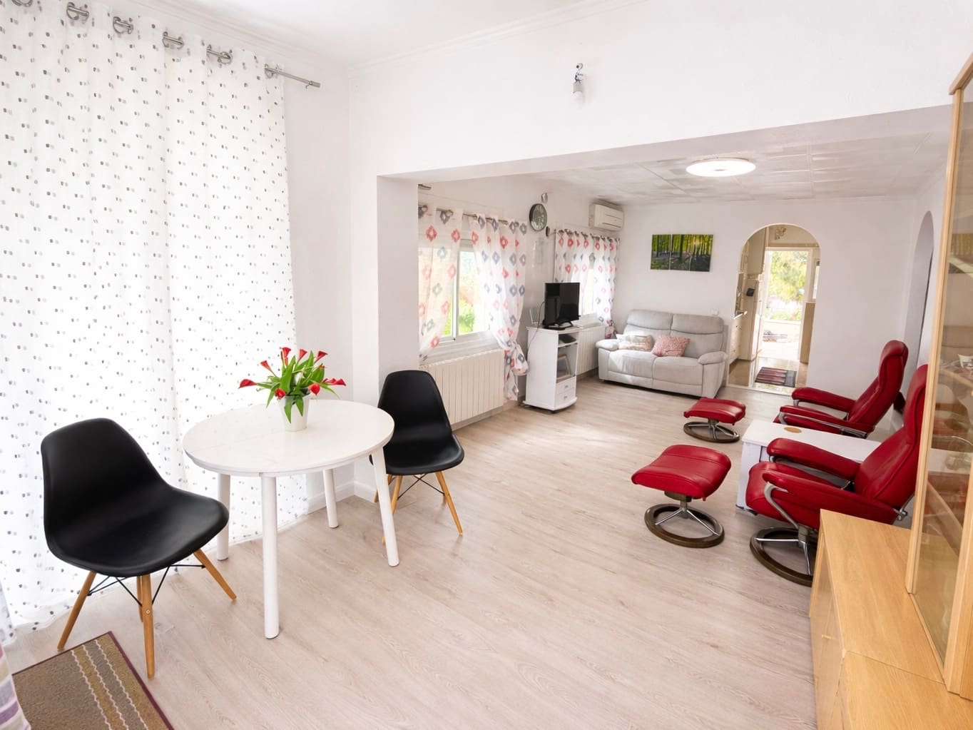 4 bedroom Villa for sale in La Marina with garage - € 19,000 (Ref: 9740110)