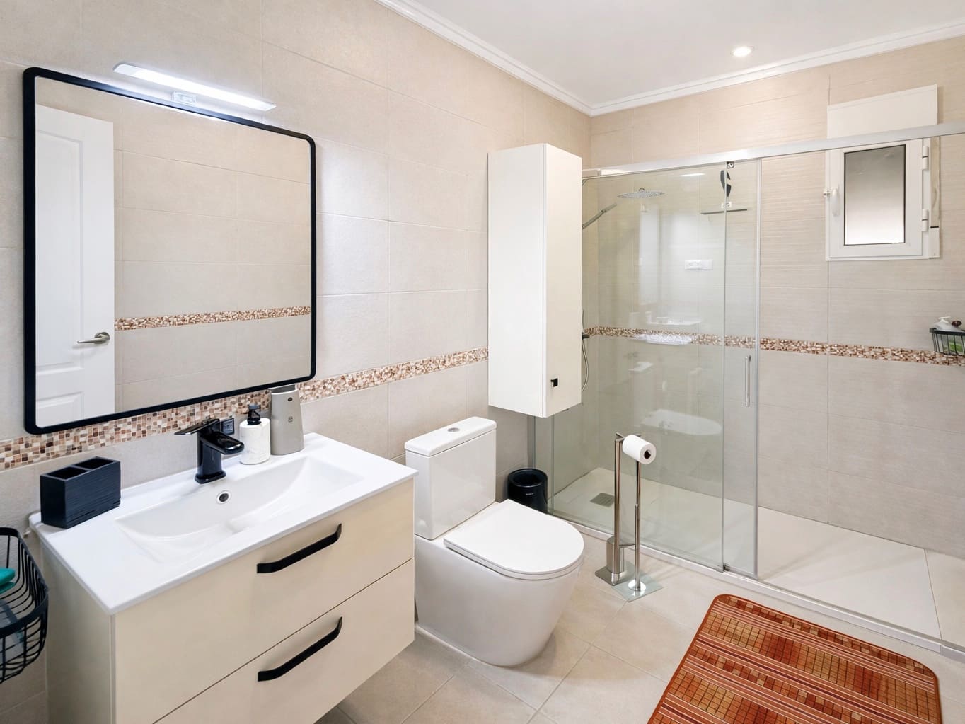 4 bedroom Villa for sale in La Marina with garage - € 19,000 (Ref: 9740110)