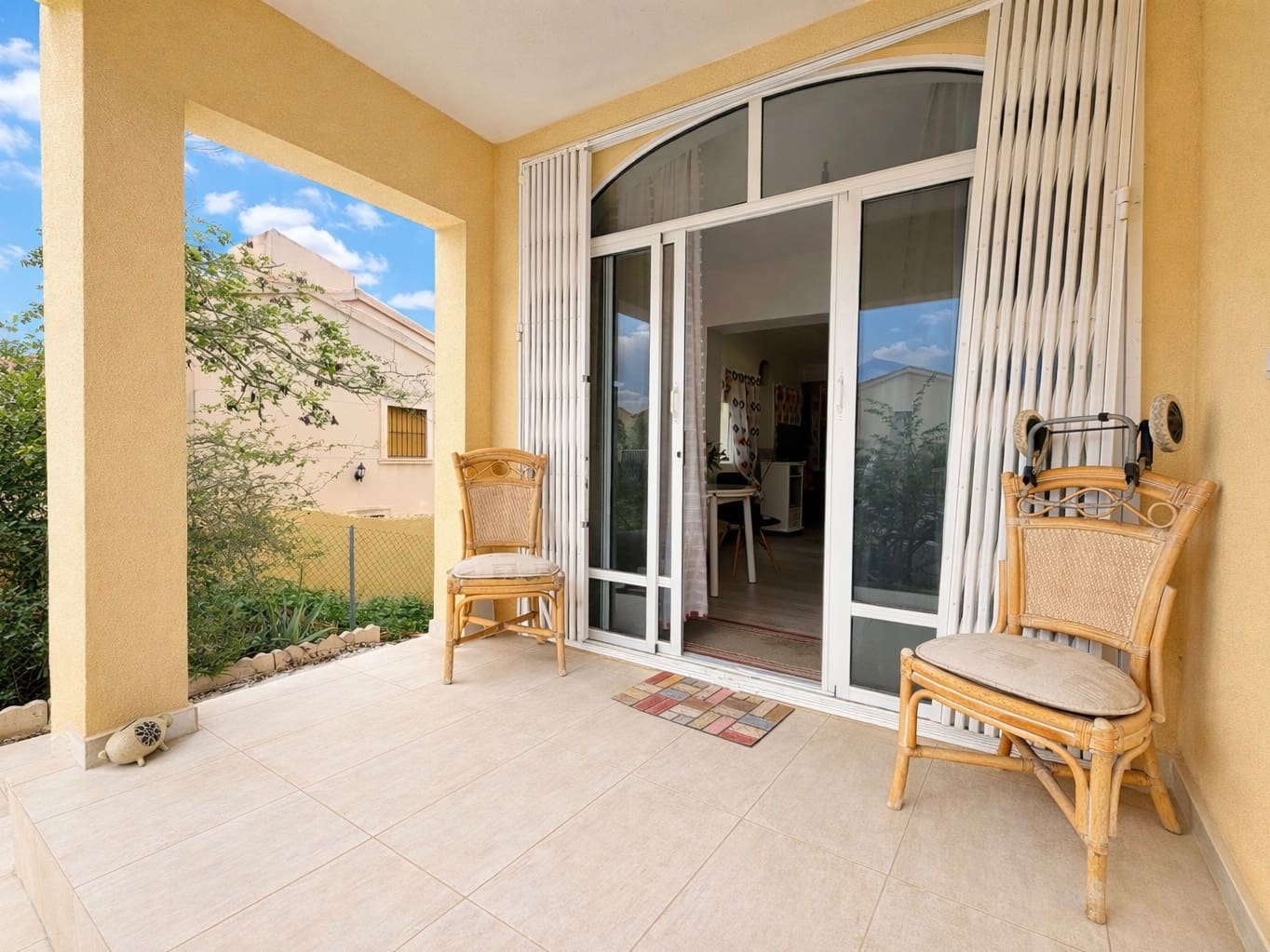 4 bedroom Villa for sale in La Marina with garage - € 19,000 (Ref: 9740110)