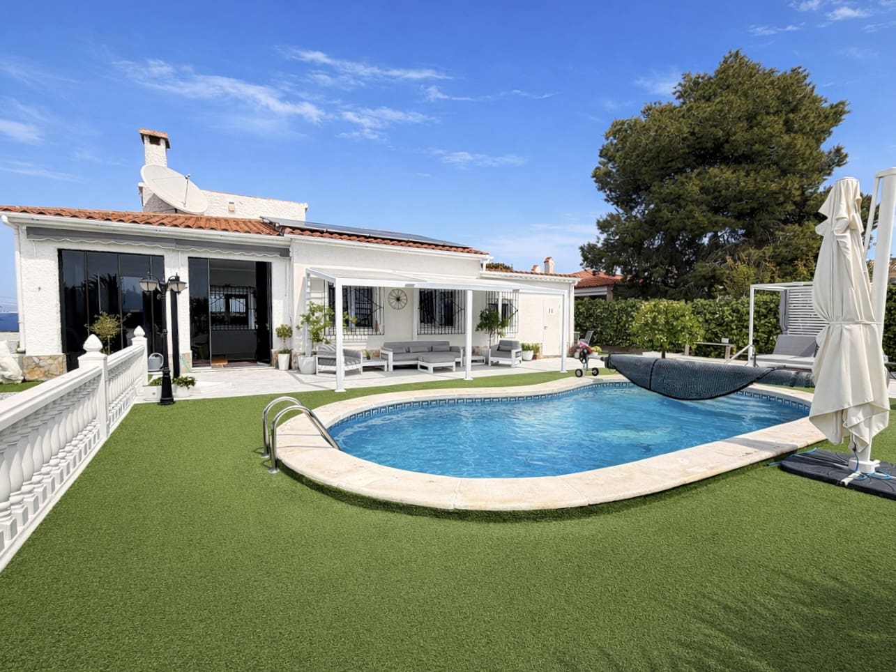 4 sovrum Villa till salu i La Marina med pool garage - 520 000 € (Ref: 9765295)