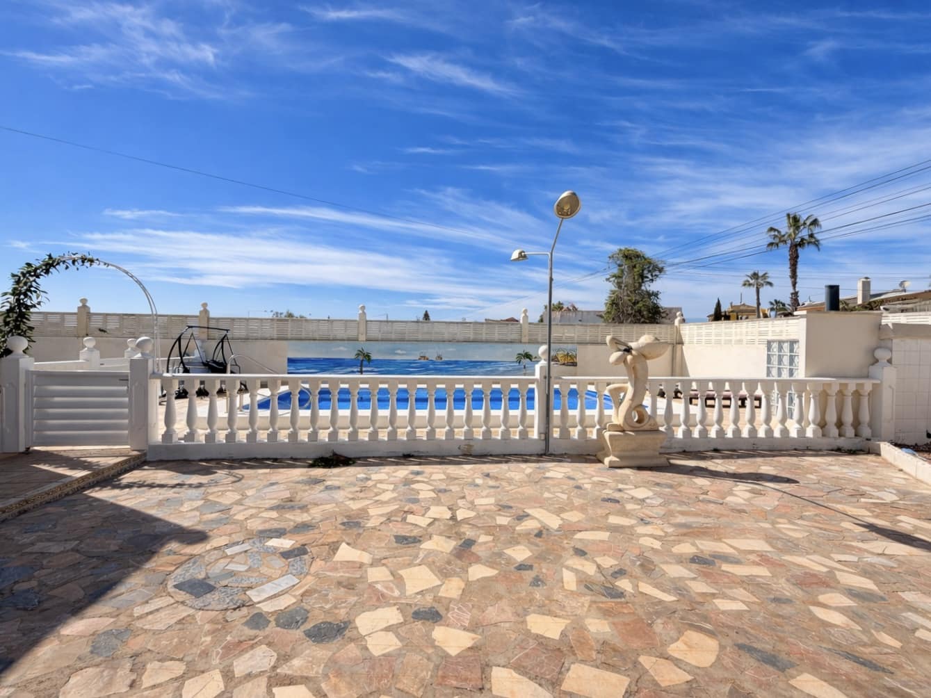 4 soveværelse Finca/Landehus til salg i San Fulgencio med swimmingpool garage - € 335.000 (Ref: 9784932)