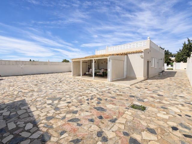 4 sypialnia Finka/Dom wiejski na sprzedaż w San Fulgencio z basenem garażem - 335 000 € (Ref: 9784932)