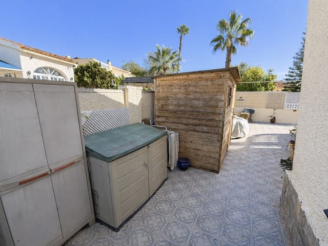 3 slaapkamer Villa te koop in La Marina, Elche / Elx met zwembad garage - € 214.950 (Ref: 9793509)