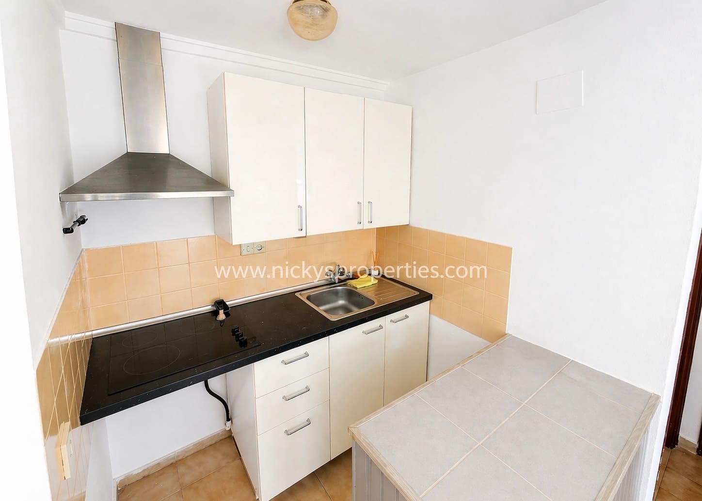 3 makuuhuone Rivitalo myytävänä paikassa La Marina - 119 500 € (Ref: 9795360)