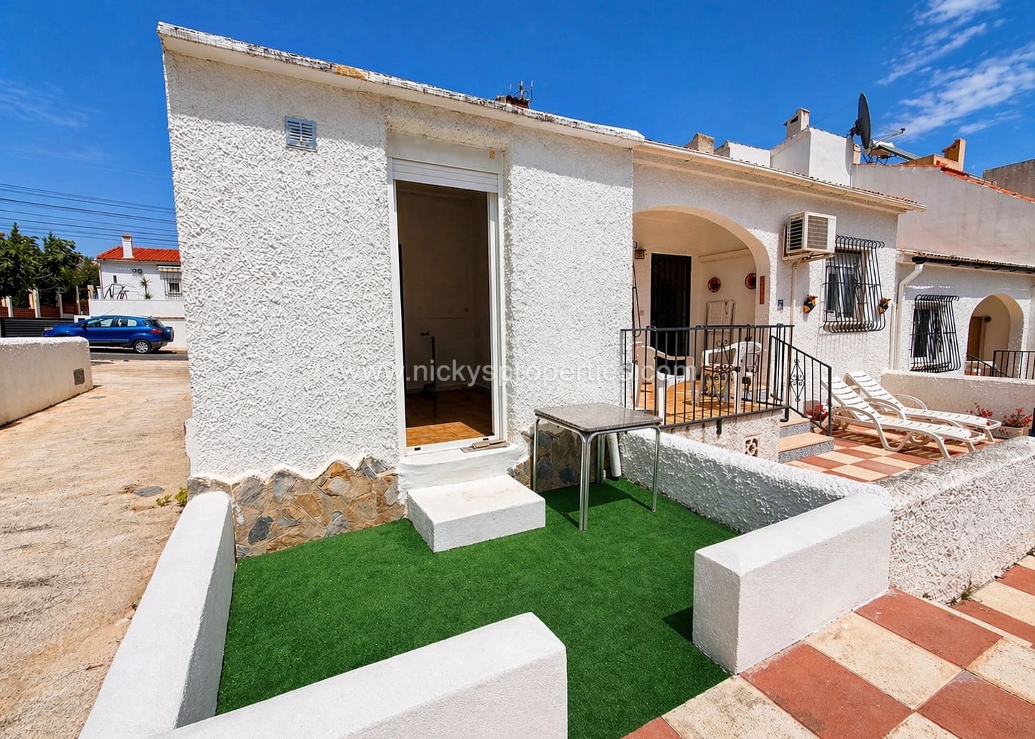 3 makuuhuone Rivitalo myytävänä paikassa La Marina - 119 500 € (Ref: 9795360)