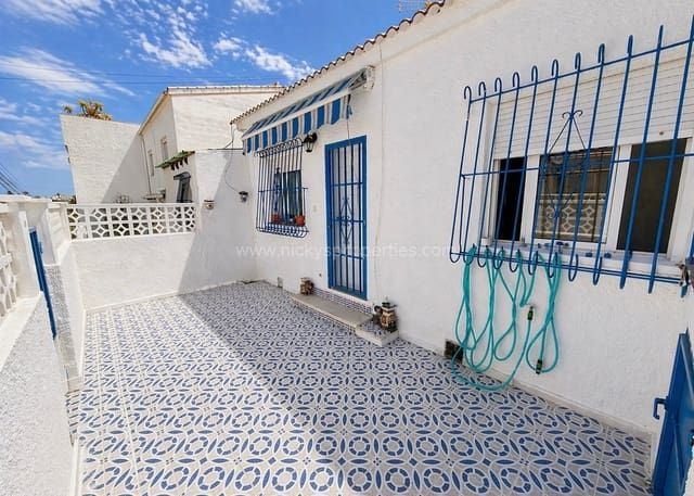 3 chambre Villa/Maison Mitoyenne à vendre à La Marina, Elche / Elx - 119 500 € (Ref: 9795360)