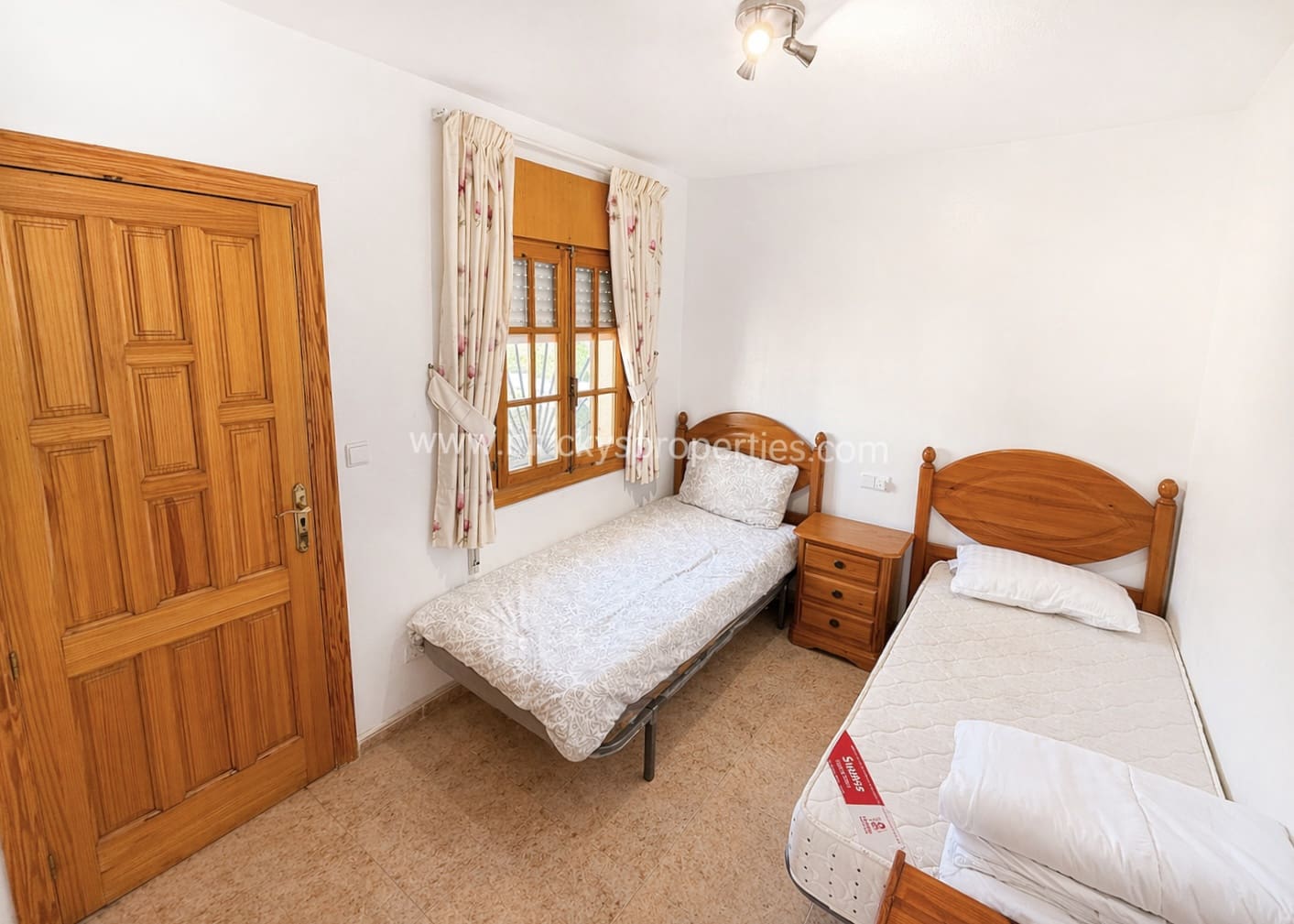 4 sypialnia Willa na sprzedaż w La Marina z basenem garażem - 329 950 € (Ref: 9798009)