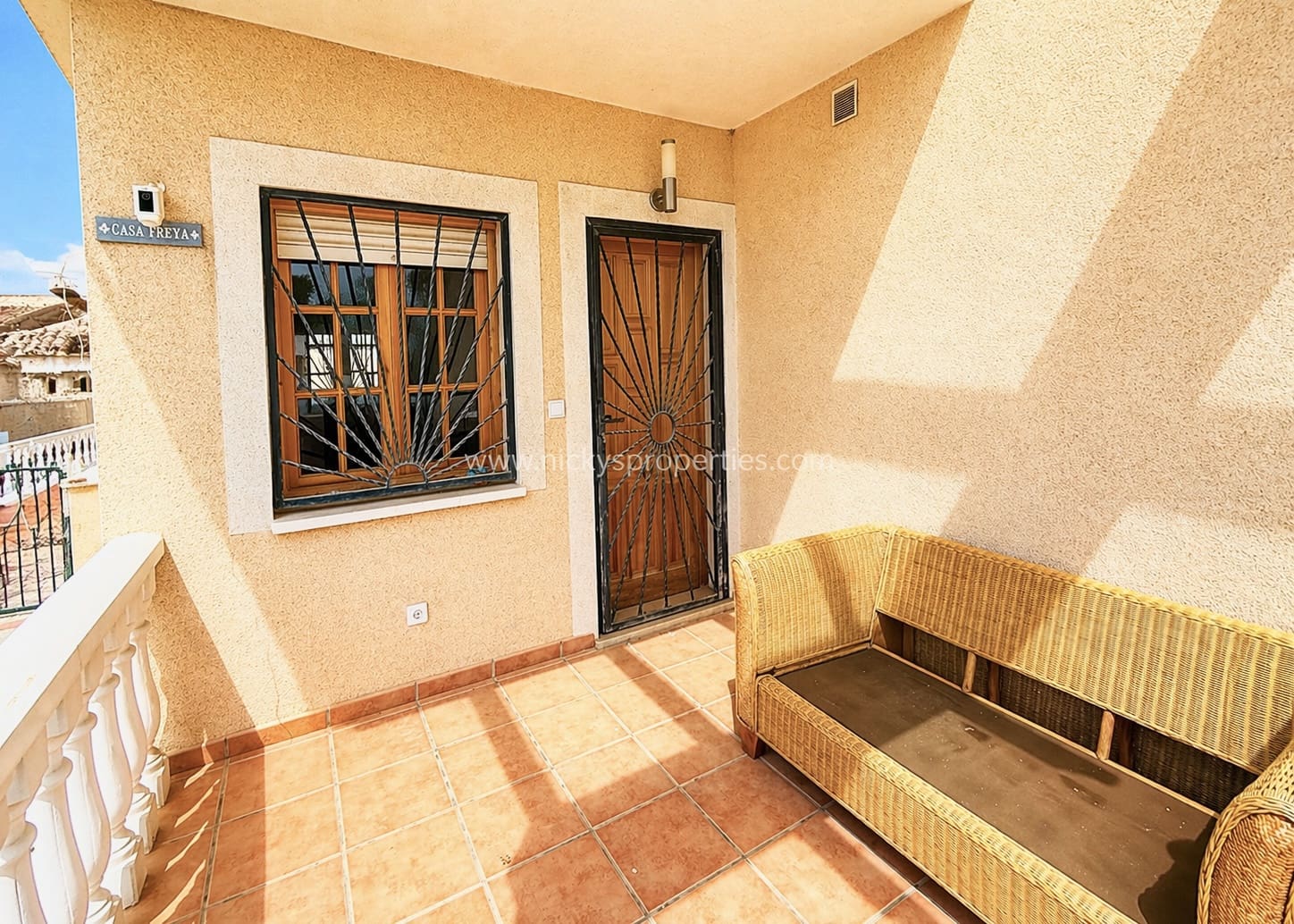 4 sypialnia Willa na sprzedaż w La Marina z basenem garażem - 329 950 € (Ref: 9798009)