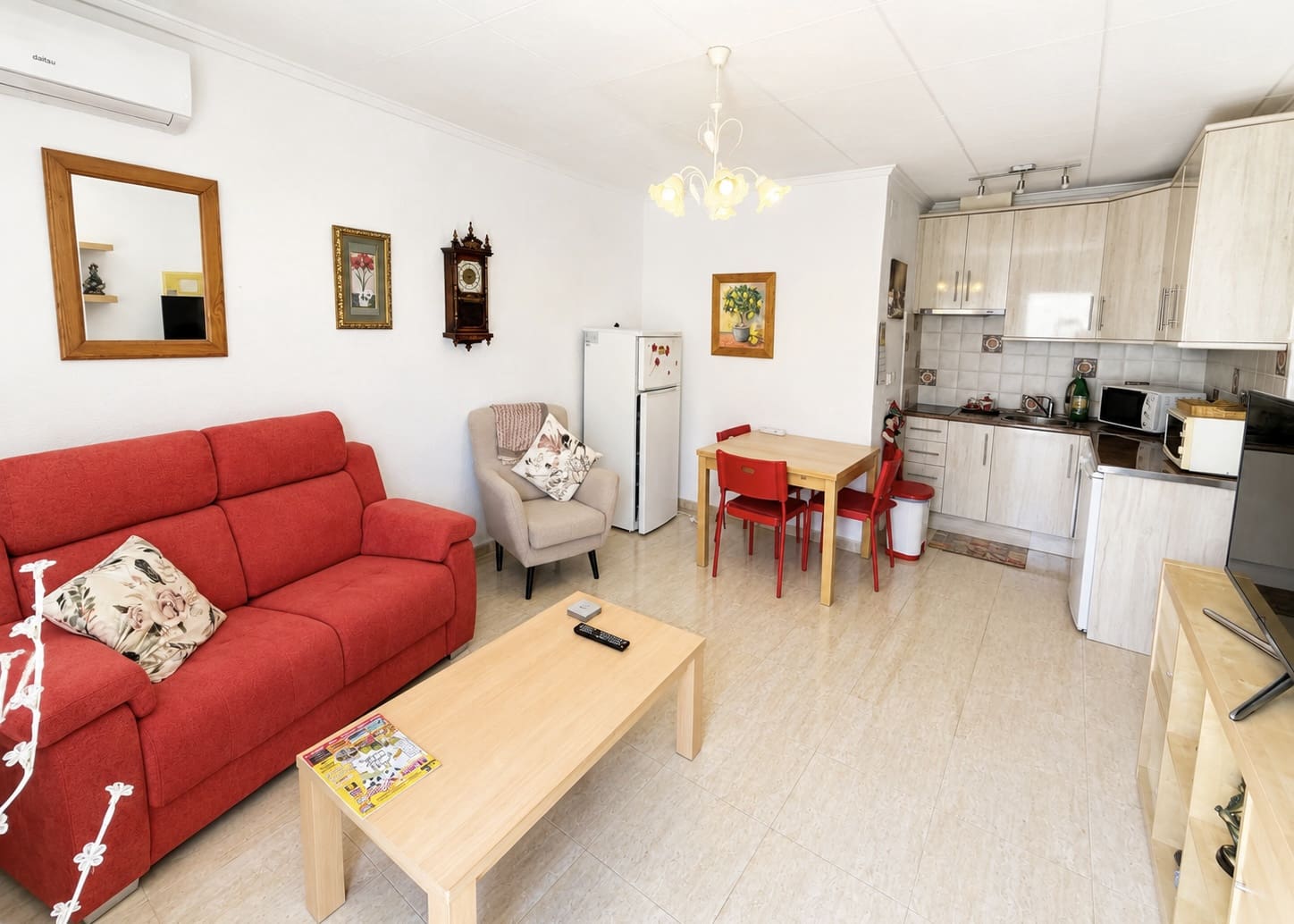 3 makuuhuone Rivitalo myytävänä paikassa La Marina - 129 950 € (Ref: 9894962)