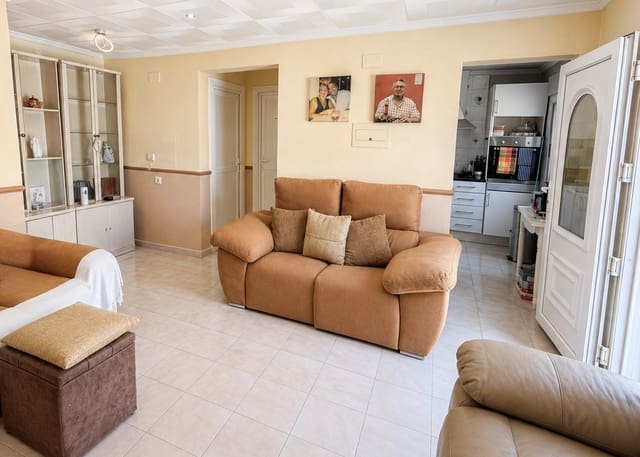 2 sypialnia Dom szeregowy na sprzedaż w La Marina, Elche / Elx - 124 950 € (Ref: 9895385)