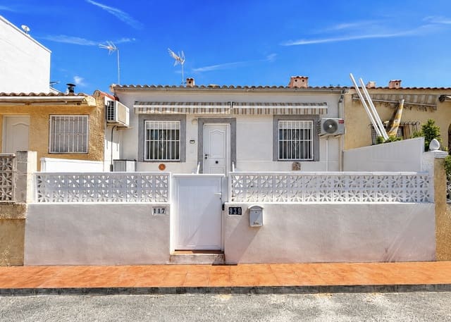 3 slaapkamer Rijtjeshuis te koop in La Marina, Elche / Elx - € 129.950 (Ref: 9914626)