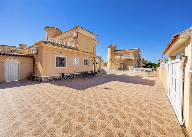 4 camera da letto Villa in vendita in La Marina, Elche / Elx con piscina garage - 335.000 € (Rif: 9946057)