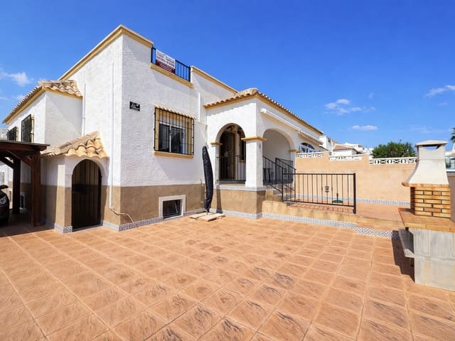 4 soveværelse Villa til salg i La Marina, Elche / Elx med swimmingpool garage - € 199.000 (Ref: 9973731)