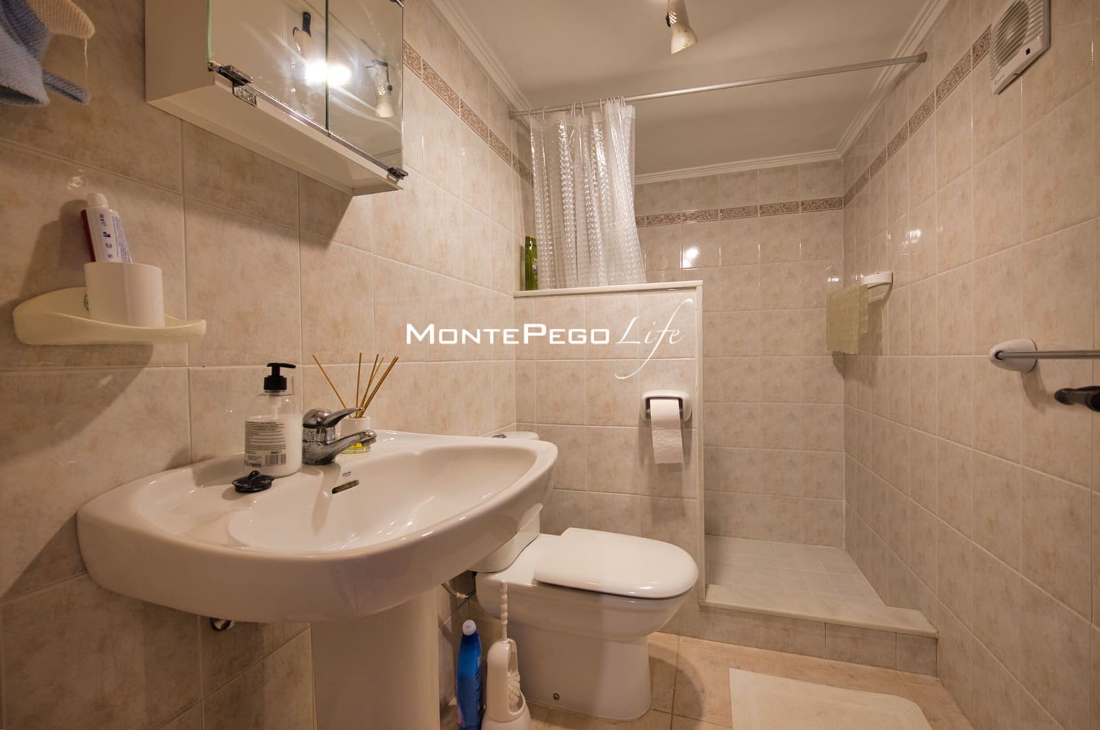 3 quarto Moradia para venda em Monte Pego com piscina garagem - 430 000 € (Ref: 10016714)