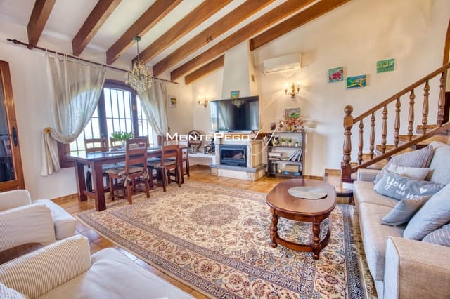 3 camera da letto Villa in vendita in Monte Pego, Pego con piscina garage - 430.000 € (Rif: 10016714)