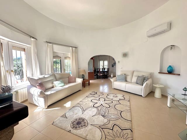 2 sypialnia Willa na sprzedaż w Monte Pego, Pego z basenem garażem - 359 000 € (Ref: 10100613)